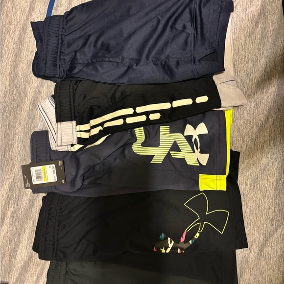 Boys 8/10 athletic shorts bundles - Picture 2 of 2